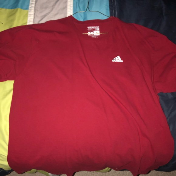 adidas small logo tee